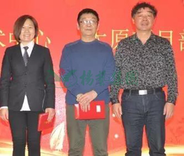 1-2112240926339C 冰球突破-冰球电游豪华版_MG冰球游戏