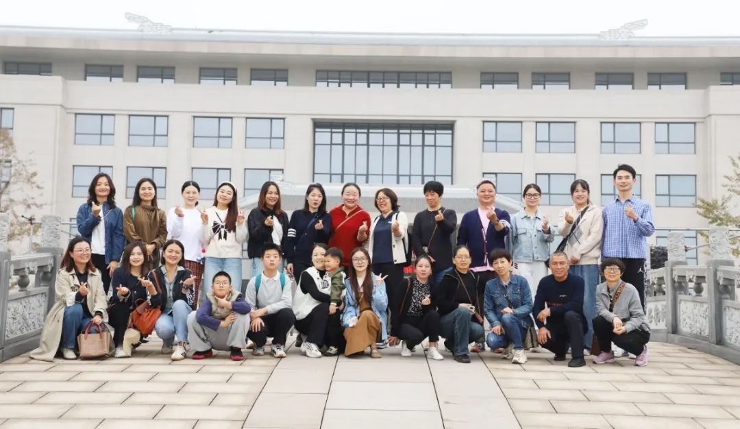 探索艺术殿堂，共筑童梦未来 | 圣地雅歌幼儿园至浙江MG冰球游戏团建纪实